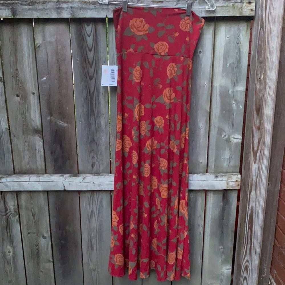 Lularoe Skirt sz. XS NWT
